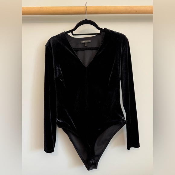 Banana Republic Tops - Banana Republic Black Velvet Top